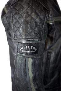 chaqueta de moto de cuero envejecido vintage